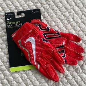 Supreme skill glove | Red and White